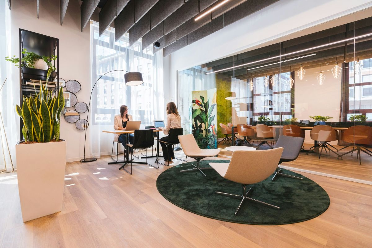 b2b startup marketing services